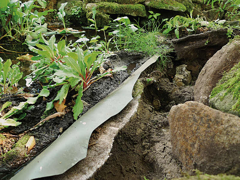 Kapillarsperren bei Folienteichen Gartenteich Planung, Bau und Pflege