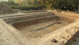 Neuer Schwimmteich im NaturaGart-Park