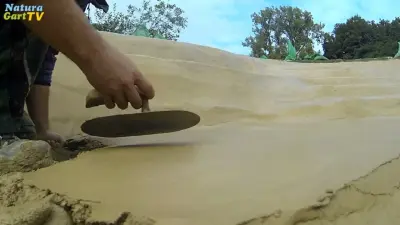 Nachbearbeitung der Teichpanzerung