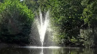 Springbrunnen, Fontänen, Quellsteine