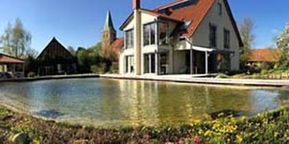 Schwimmteich 600 m³