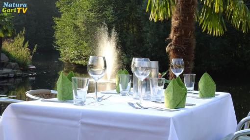 Abendbuffet an der Tempelbucht
