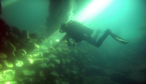 300 Meter langes Höhlensystem lockt Tausende von Tauchern