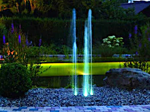 Licht am Gartenteich