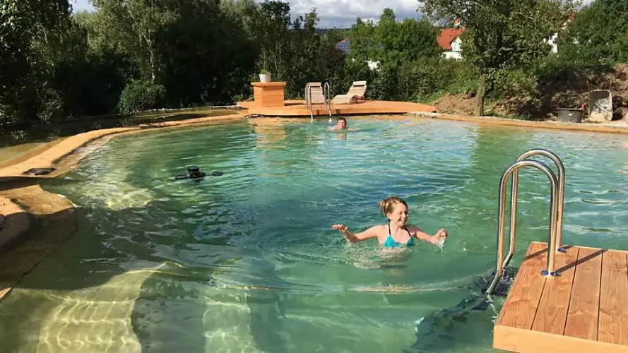 Was kostet ein Schwimmteich?