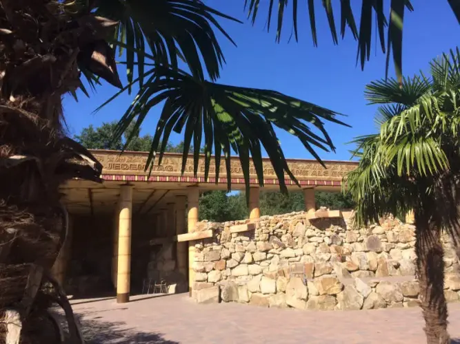 Teich am Tempel