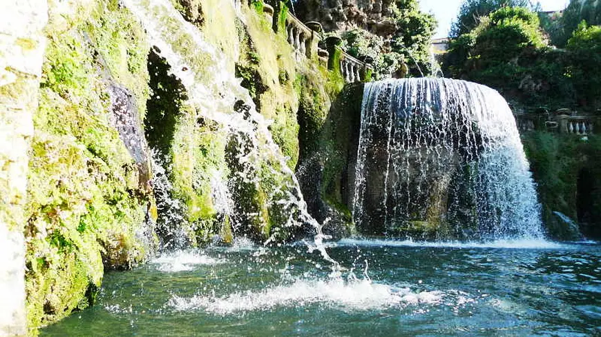 Wasserspiele für Garten und Terrasse