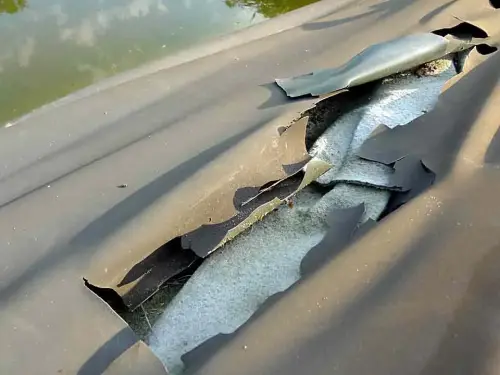 Das UV-Licht der Sonne zerstört jede Teichfolie