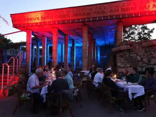 Wetterunabhängiges Erlebnis in der Palmenhalle