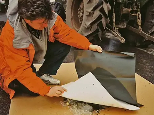 Vlies-Test: Glas-Splitter werden mit Vlies900 abgedeckt