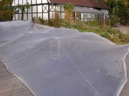 Baumaterial: Schwimm-Stützen