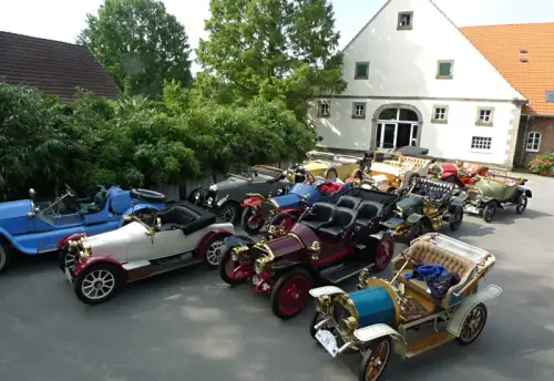 Schnauferltreffen im Park