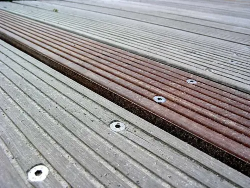 Tropenholz für Gartenstege