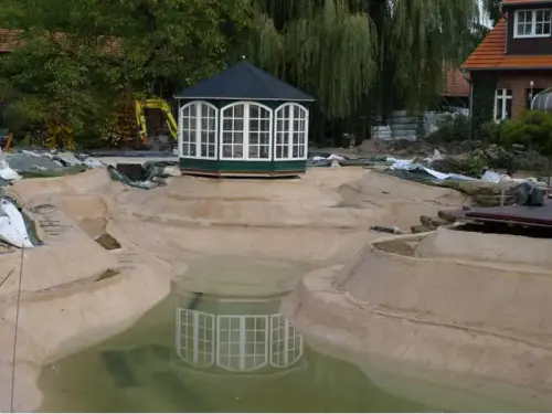 Breite eines Schwimmteiches richtig planen