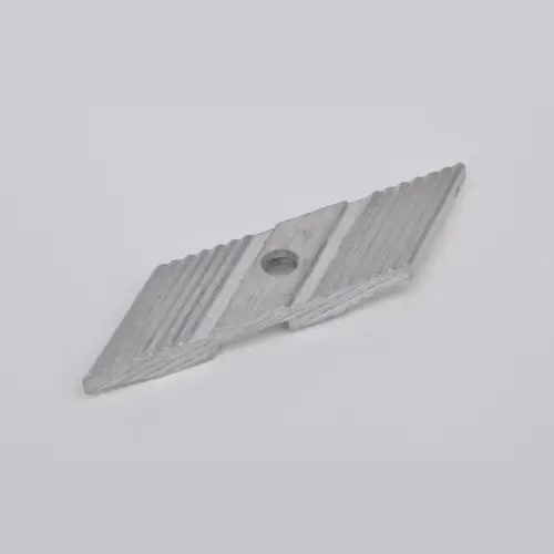 Artikelbild des Artikels “Klemmstück schräg ohne Verschraubung für Stegbrett-Befestigung “