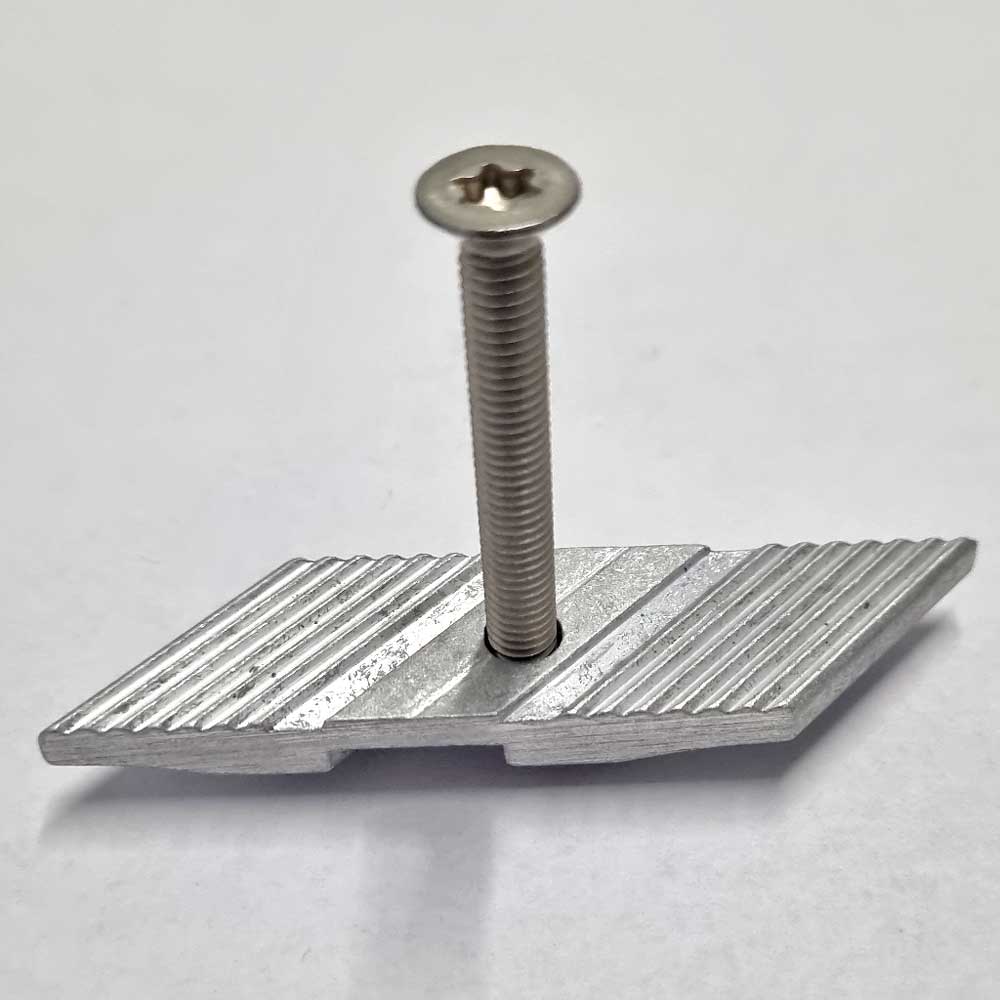 Artikelbild 2 des Artikels “Klemmstück schräg mit Schraube 50 mm und Mutter für Bretter 16 bis 35 mm 10 Stück“
