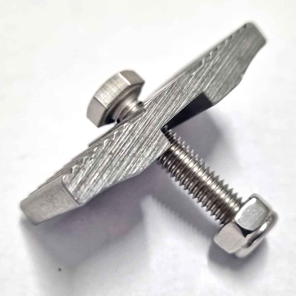 Artikelbild 3 des Artikels “Klemmstück gerade mit Schraube 30 mm und Mutter für äußeres Alu-Stegbrett “