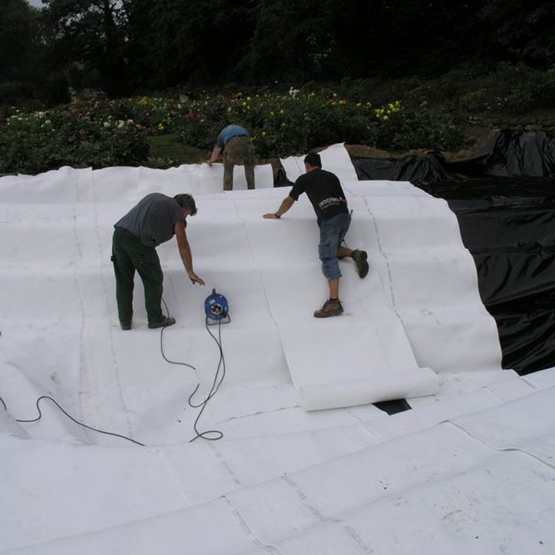 Artikelbild 6 des Artikels “NaturaGart Teichvlies V900 “