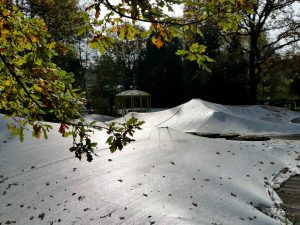 Das Teichnetz kann auch über sehr große Teiche gespannt werden.