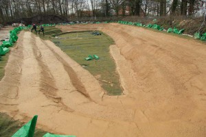 panzerung-von-teichen-teichschale-teich-beschichten-1