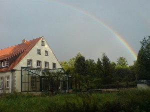 Der Anfang des Regenbogens liegt im NaturaGart Park in Ibbenbüren