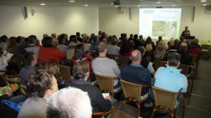 Teich-Seminar bei NaturaGart: Es geht um den Teich-Bau in Eigenregie.